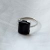 Anillo rectángulo de Azabache