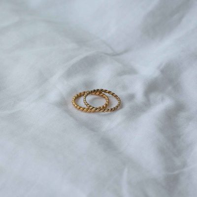 Anillo oro trenzado romano (disponible en plata)
